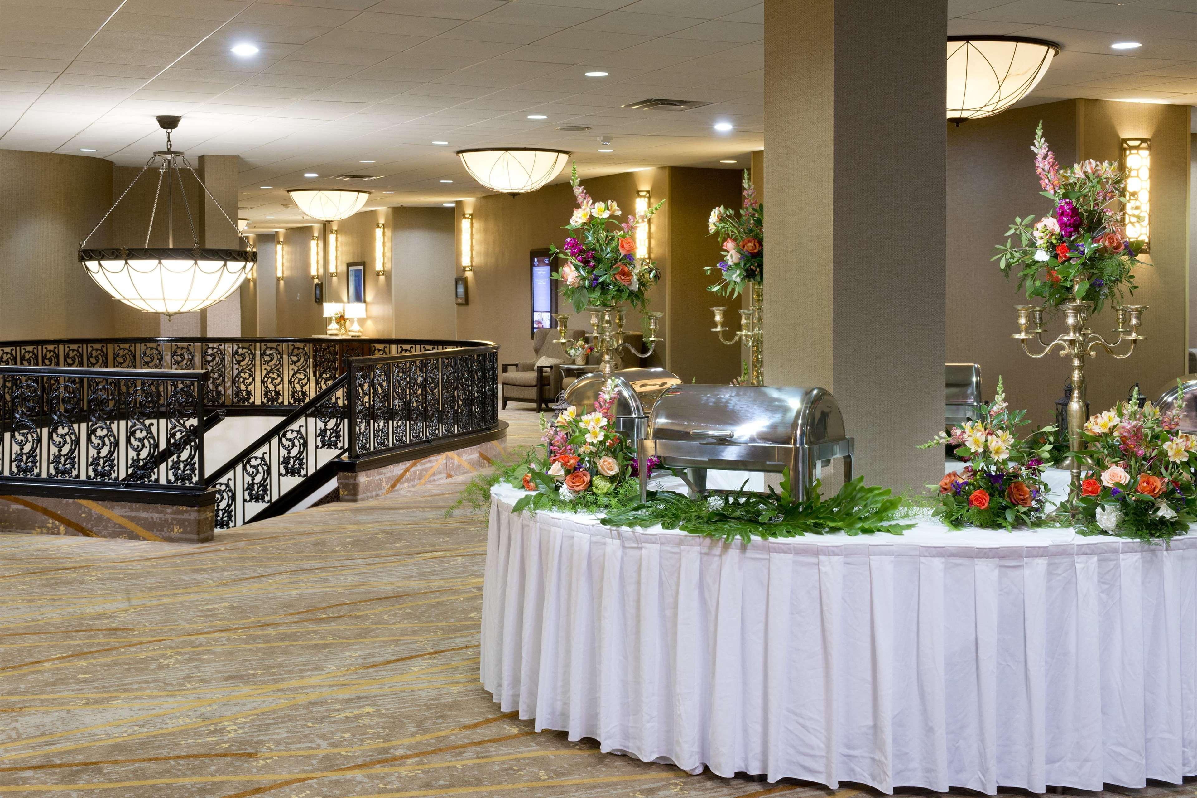 Doubletree By Hilton Lafayette Hotel Exterior photo