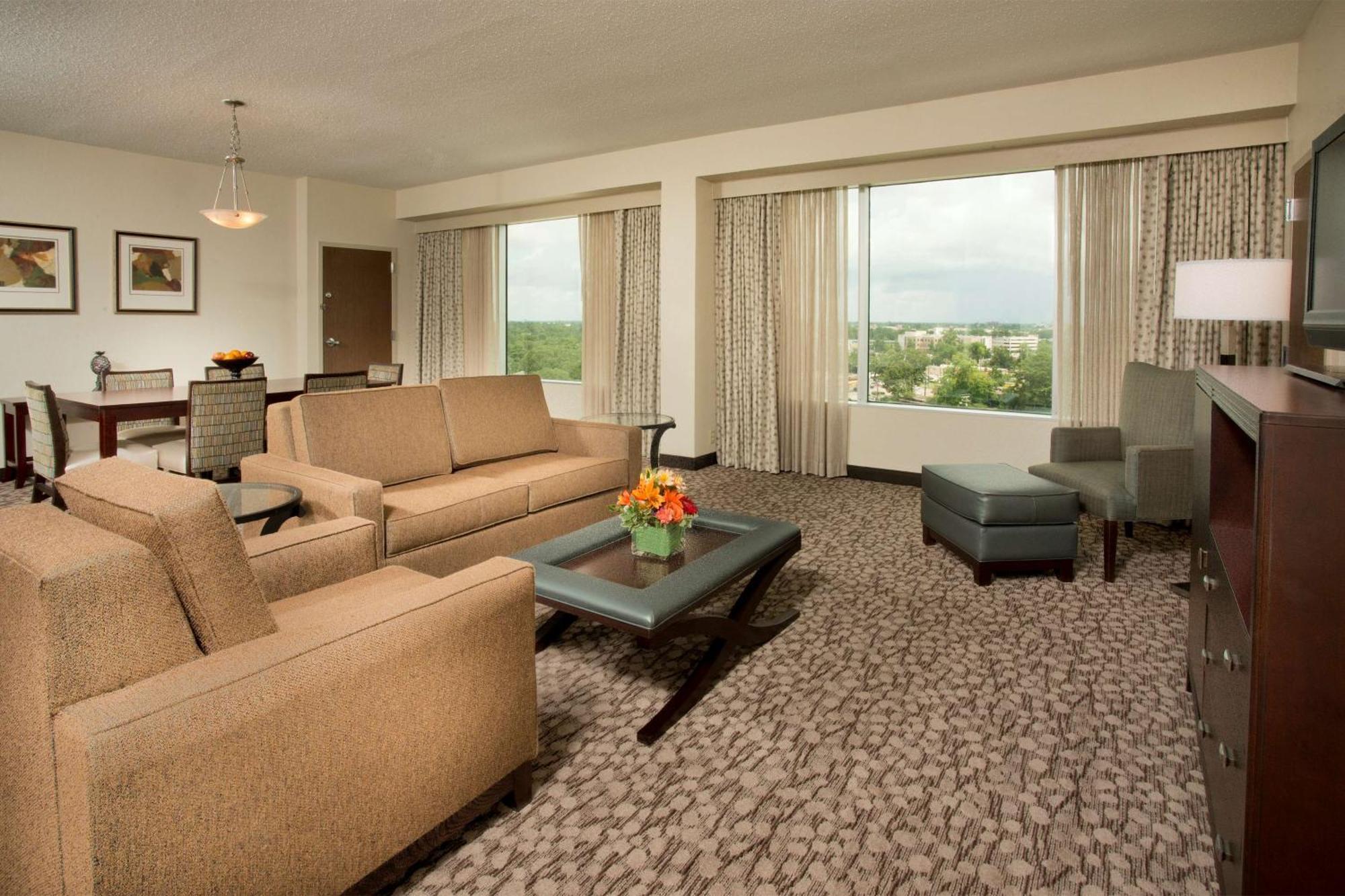 Doubletree By Hilton Lafayette Hotel Exterior photo