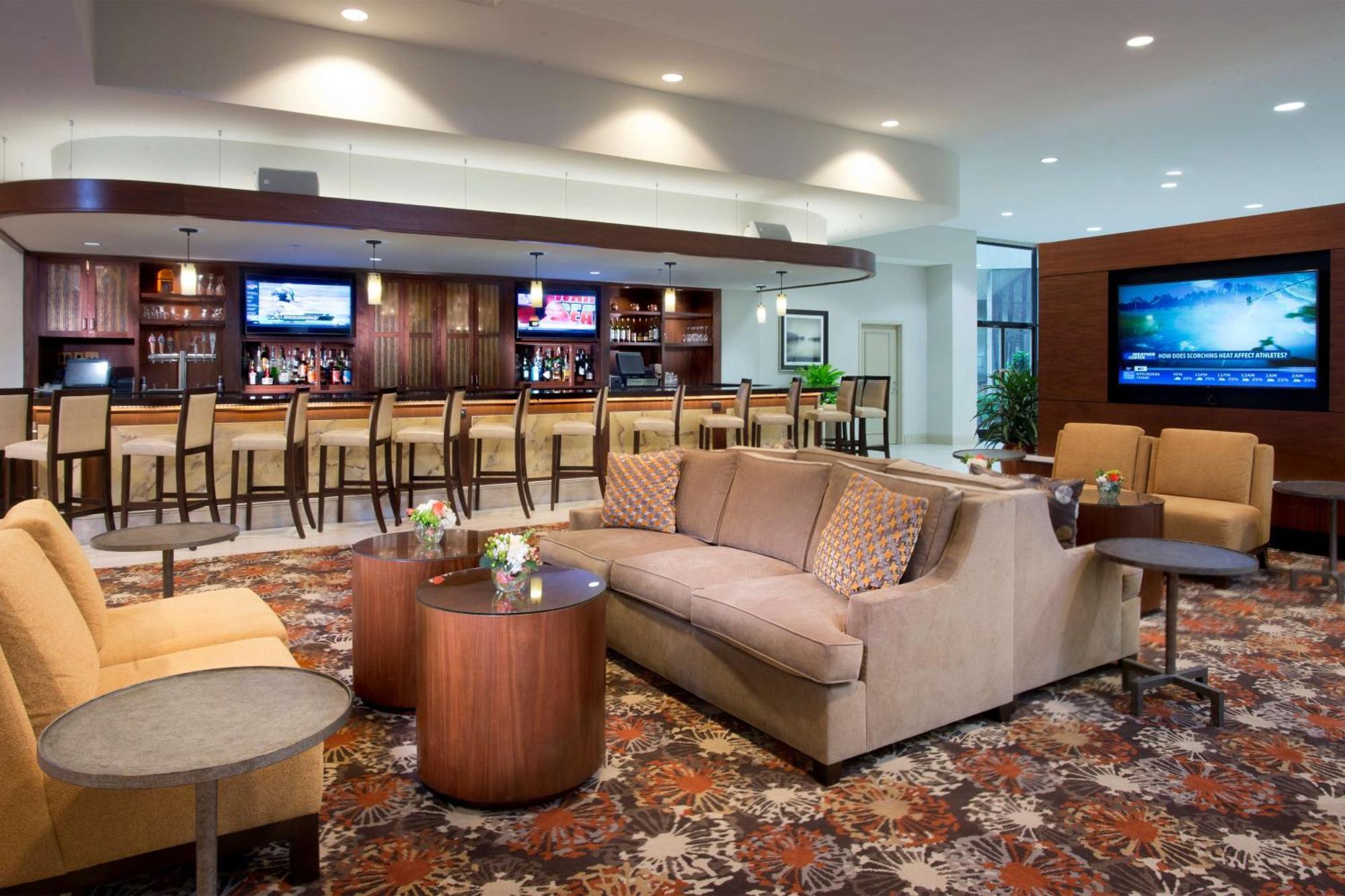 Doubletree By Hilton Lafayette Hotel Exterior photo